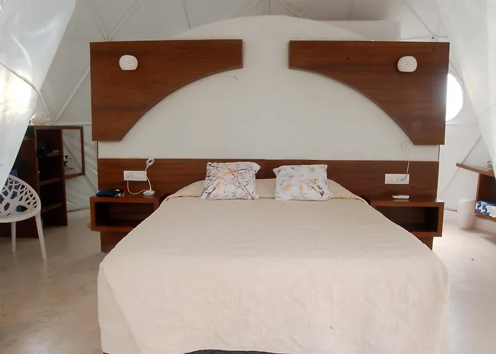 Cozy Room Near The Beach, Party Zone